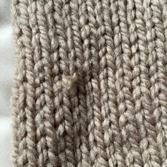 HANDMADE KNIT SWEATER - Picture 6 of 7